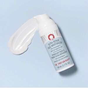 🩵 FIRST AID BEAUTY  Ultra Repair Face Moisturizer *NEW* 🩵